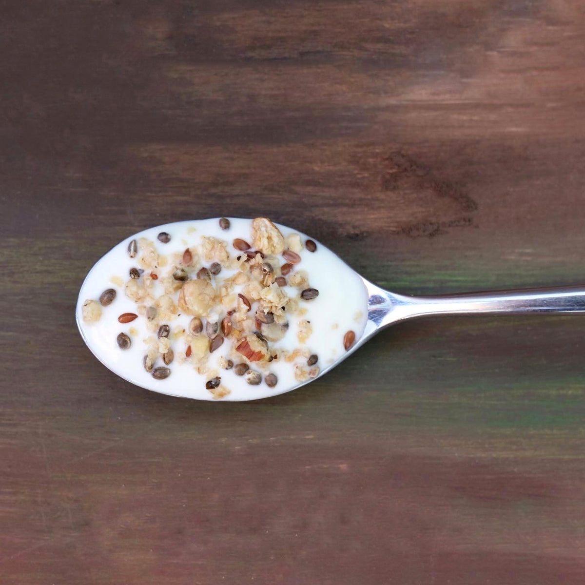 Walnuss.Duo: Granola und Mehl